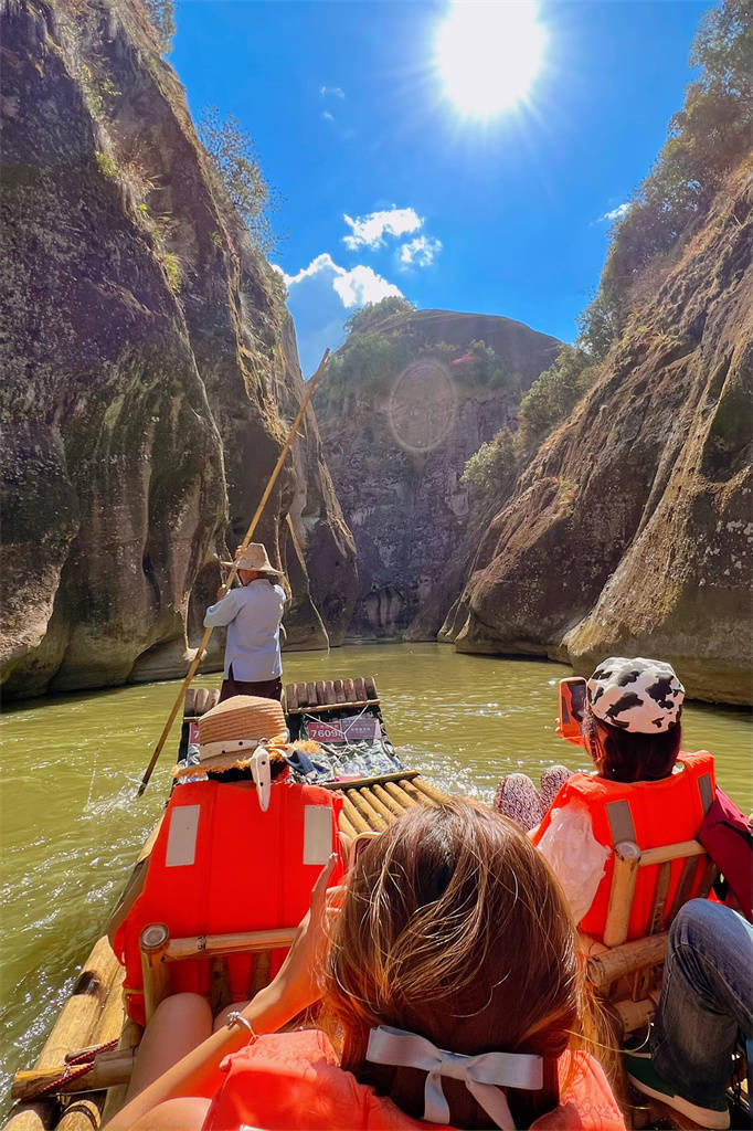 花两小时坐福建这个16公里的竹筏漂流,才不会白来泰宁一趟_清溪_峡谷