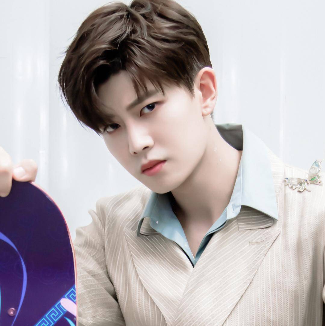 任嘉伦25岁和32岁,差别到底有多大?看了图就知道了_对比_什么_阚清子