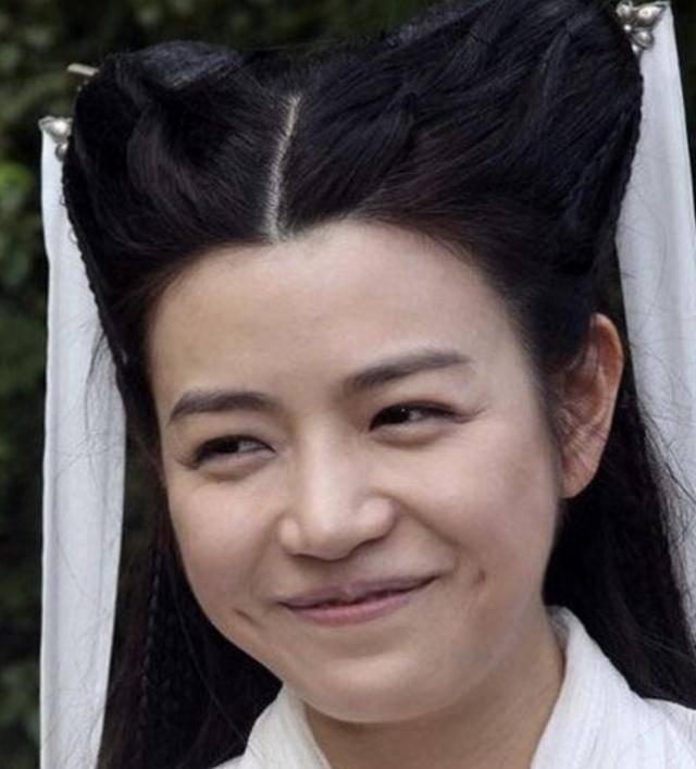 看过这8位"月牙眼"的女星,我总算见识到,什么叫"眉目含情"_笑容_眼睛