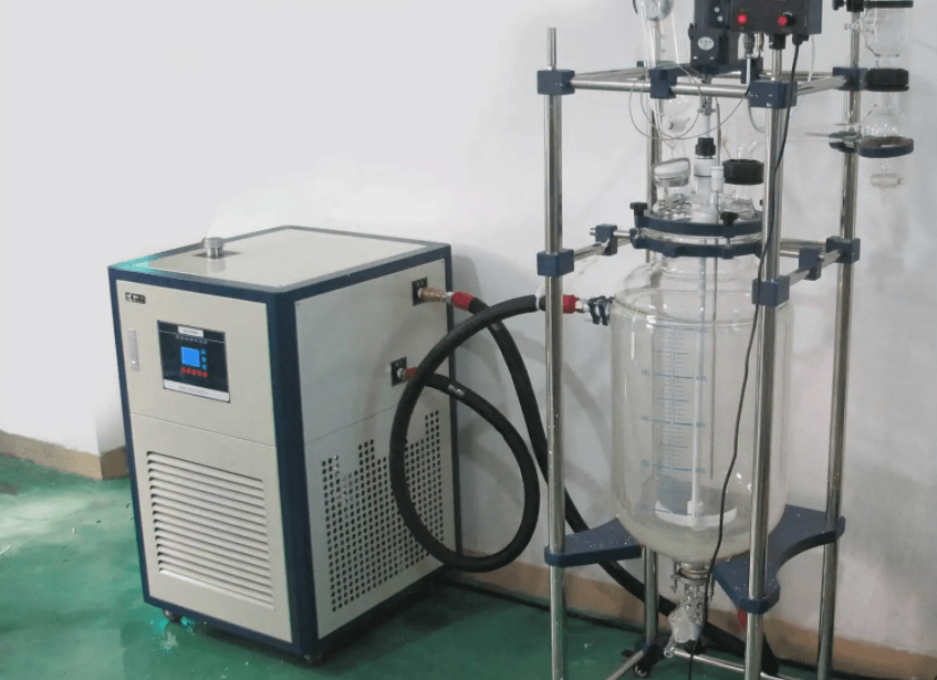 上海玻璃反应釜优点和领域_中型_条件下_的设计