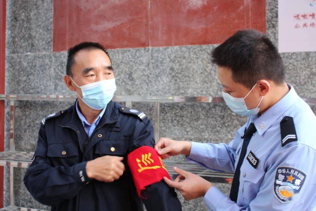 "红袖标"在宣威大街小巷"飘起来"_治安_工作_巡逻