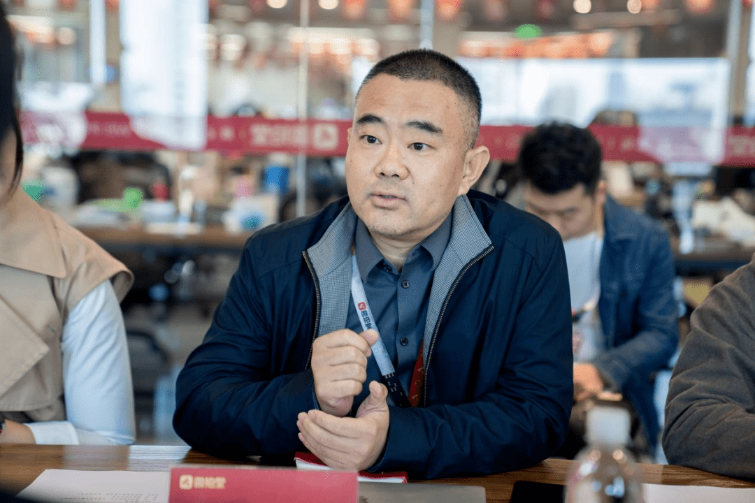 杭州市市委政研室领导一行莅临微拍堂调研指导_发展_平台_文玩