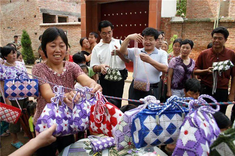 李中灿:洛宁,半个世纪的地摊经济追梦人的甜酸苦辣_河南_县城_摄影