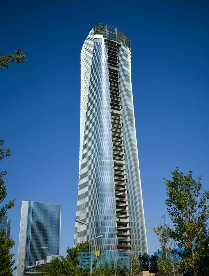 济南cbd"五指山"首座超高层即将穿好"外衣"_建筑_华润_外墙