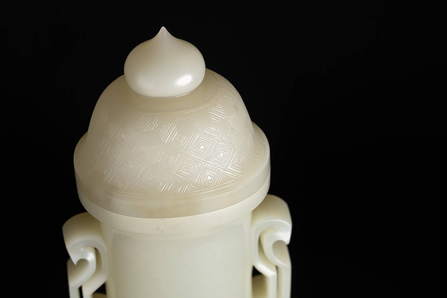 薄胎摆件 和田白玉回纹瓶 苏工玉雕大师瞿利军作品_瓶身_工艺_通体