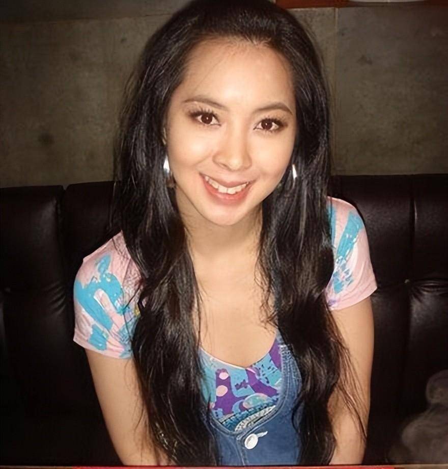 陈若仪也透露了林志颖期间的近况,与王力宏结婚10个月后现身的李静蕾