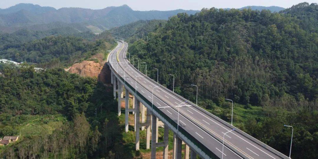 献礼国庆 | 云浮光华承建杨古公路今日通车