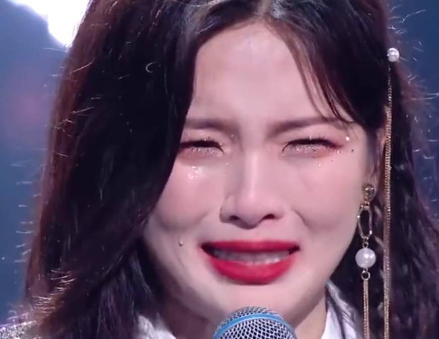 给大家意想不到的欢乐,观众也都喜欢看到她参加综艺节目,不管是真人秀