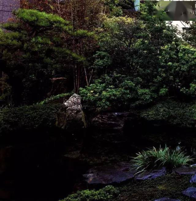 日本庭院枯山水的世界，国宝级枯山水设计师，竟是一位寺庙住持？！_庭园_野俊_瀑布