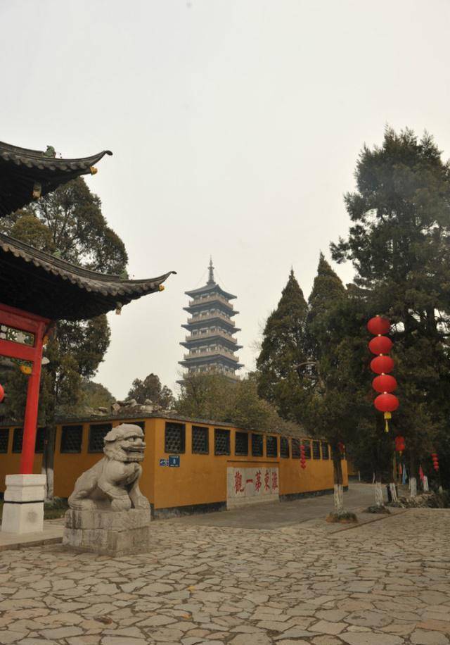 扬州大明寺建寺1500年，鉴真大师曾为主持，画家石涛也长眠于此