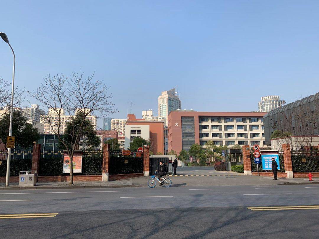 黄浦世博滨江【凯迪迪美逊】197套约130-392㎡临江大平层待入市!