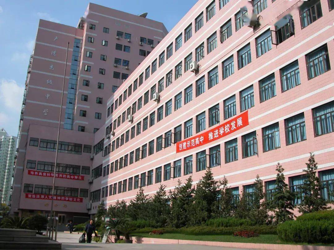 黄浦世博滨江【凯迪迪美逊】197套约130-392㎡临江大平层待入市!