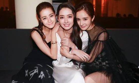 热巴娱乐圈四位"铁闺蜜",前三位大红大紫,唯独最美的她被遗忘_李沁_唐