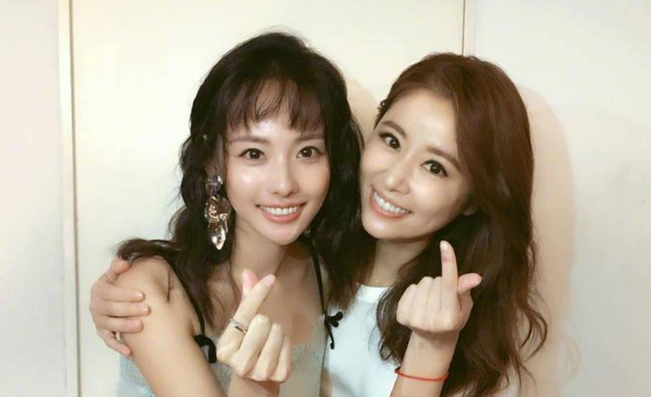 她才是人生赢家,20岁爆红28岁嫁豪门,嫁给了现实版的"费云帆"_张嘉倪
