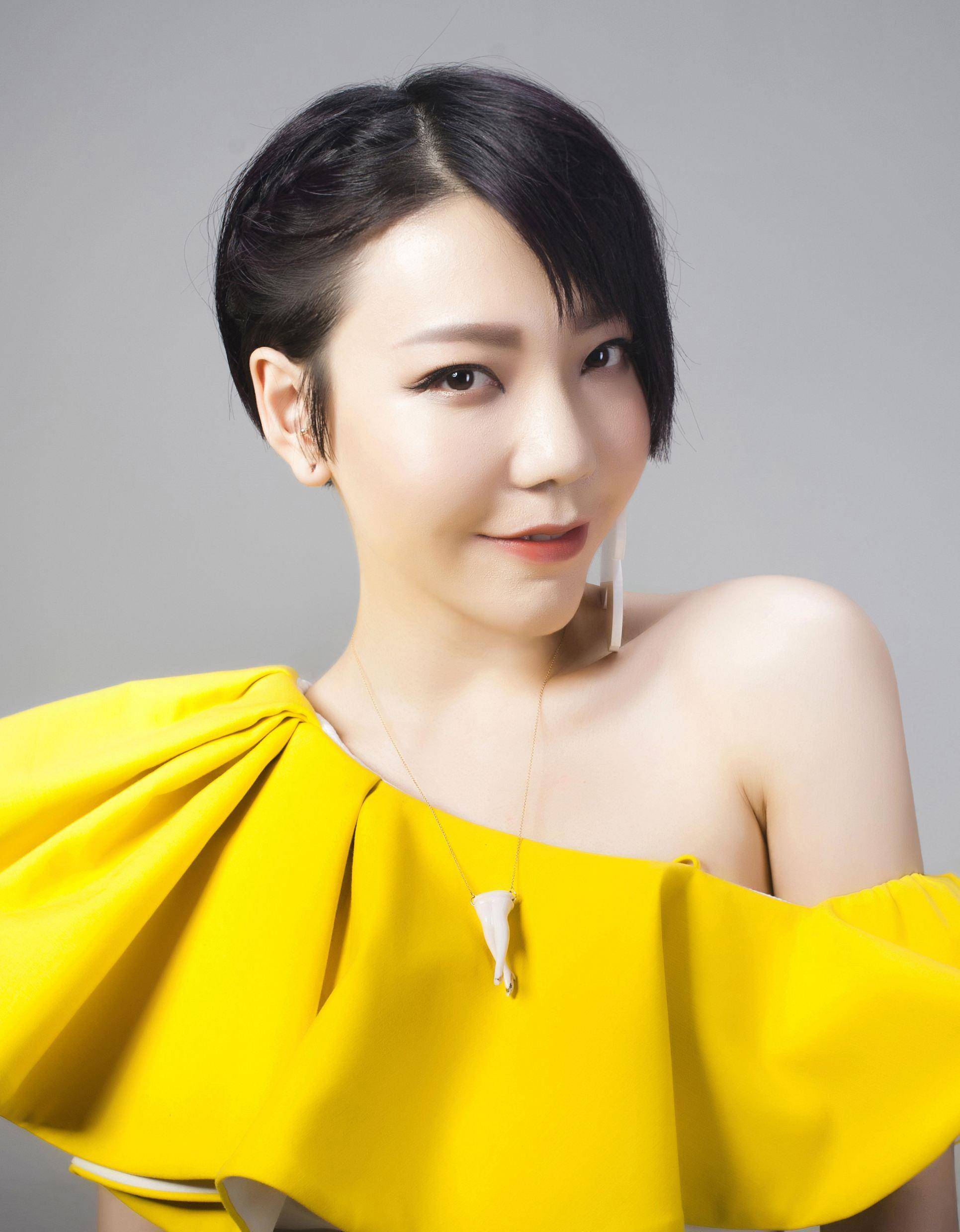 苏醒卑微找工作,吴莫愁被迫退圈!"过气明星"有多惨?_陈翔_中国_时候