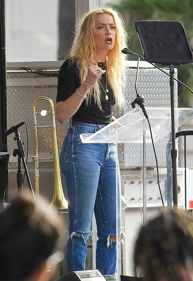 艾梅柏这个宝藏女友不是"省油的灯"_amber_bianca_电影