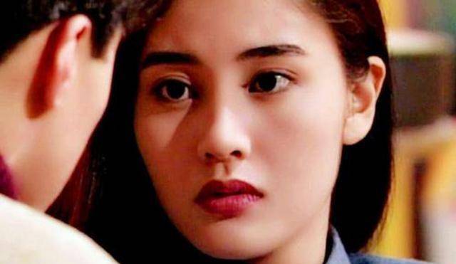 李嘉诚一辈子的阴影:晚上带18岁的李嘉欣回家,24小时内原配暴毙