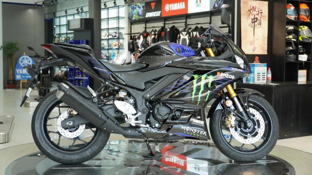 38万元起,新人笑,旧人哭,22款雅马哈入门仿赛yzf-r3 车型展示_搜狐