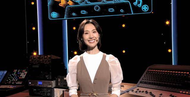 张宇:成cctv-3新宠,正式取代李思思主持全新改版的《回声嘹亮》_节目