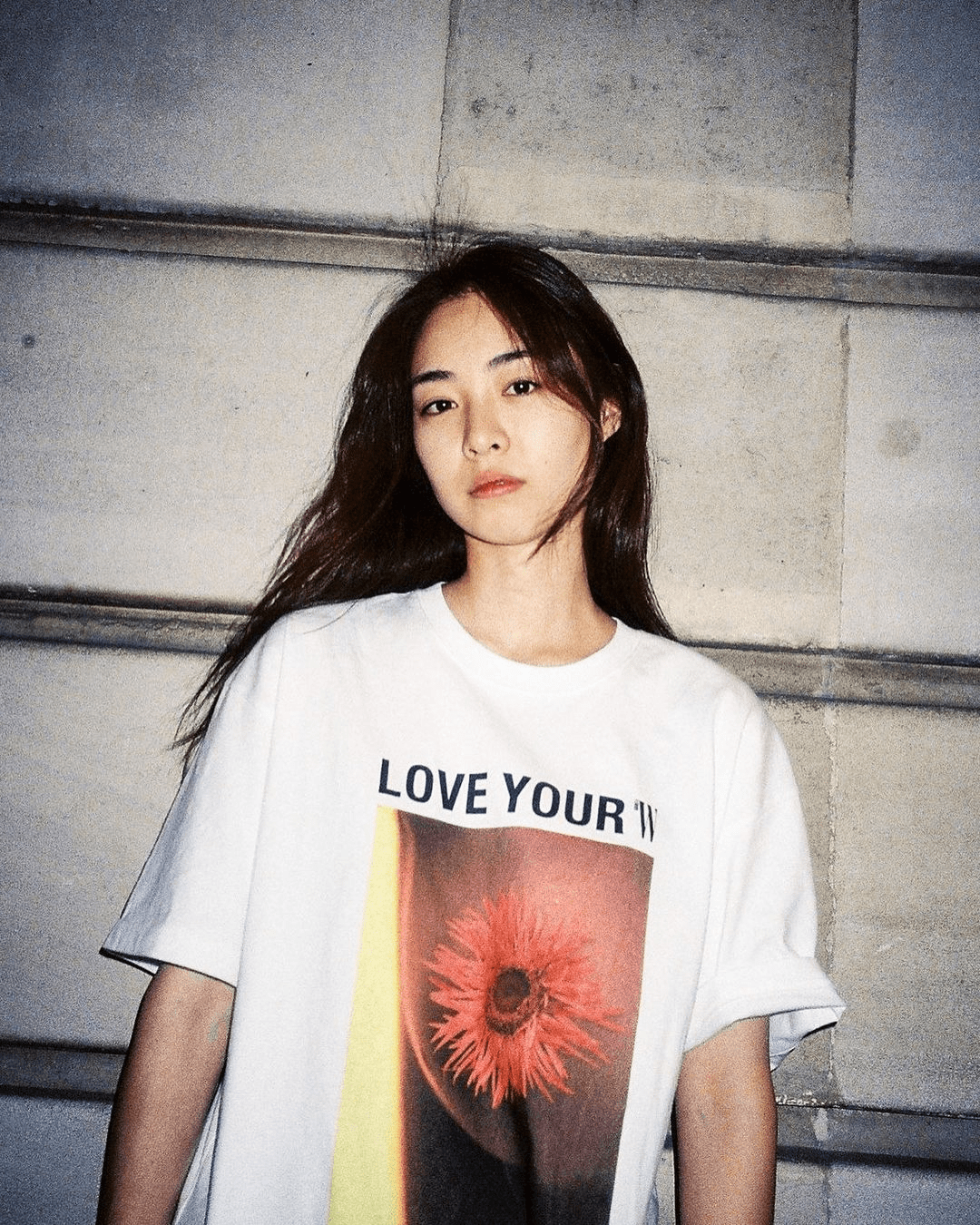 韩女神李沇熹短发宛如翩翩美少年,难怪是朴宝剑宋承宪的理想型_娱乐