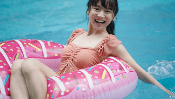 51岁tvb女星大穿黑丝 性感睡衣亮点!被赞女人味十足!