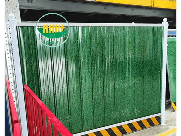 新乡锦银丰围栏:锌钢护栏样式 绿色围墙栏杆 南水北调防爬护栏 漂亮