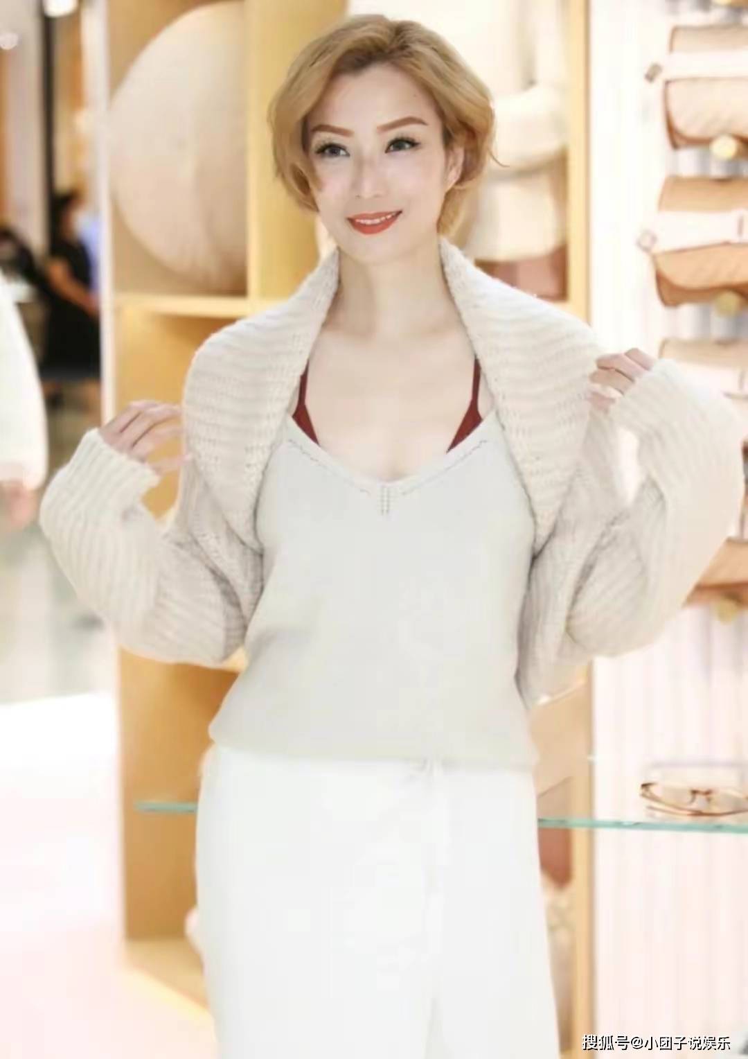 50岁陈慧琳近况曝光!