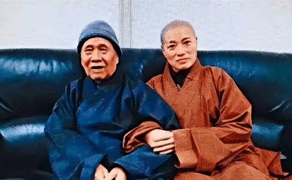 说到受骗最深的,莫过于释智定的师父初慧大和尚.