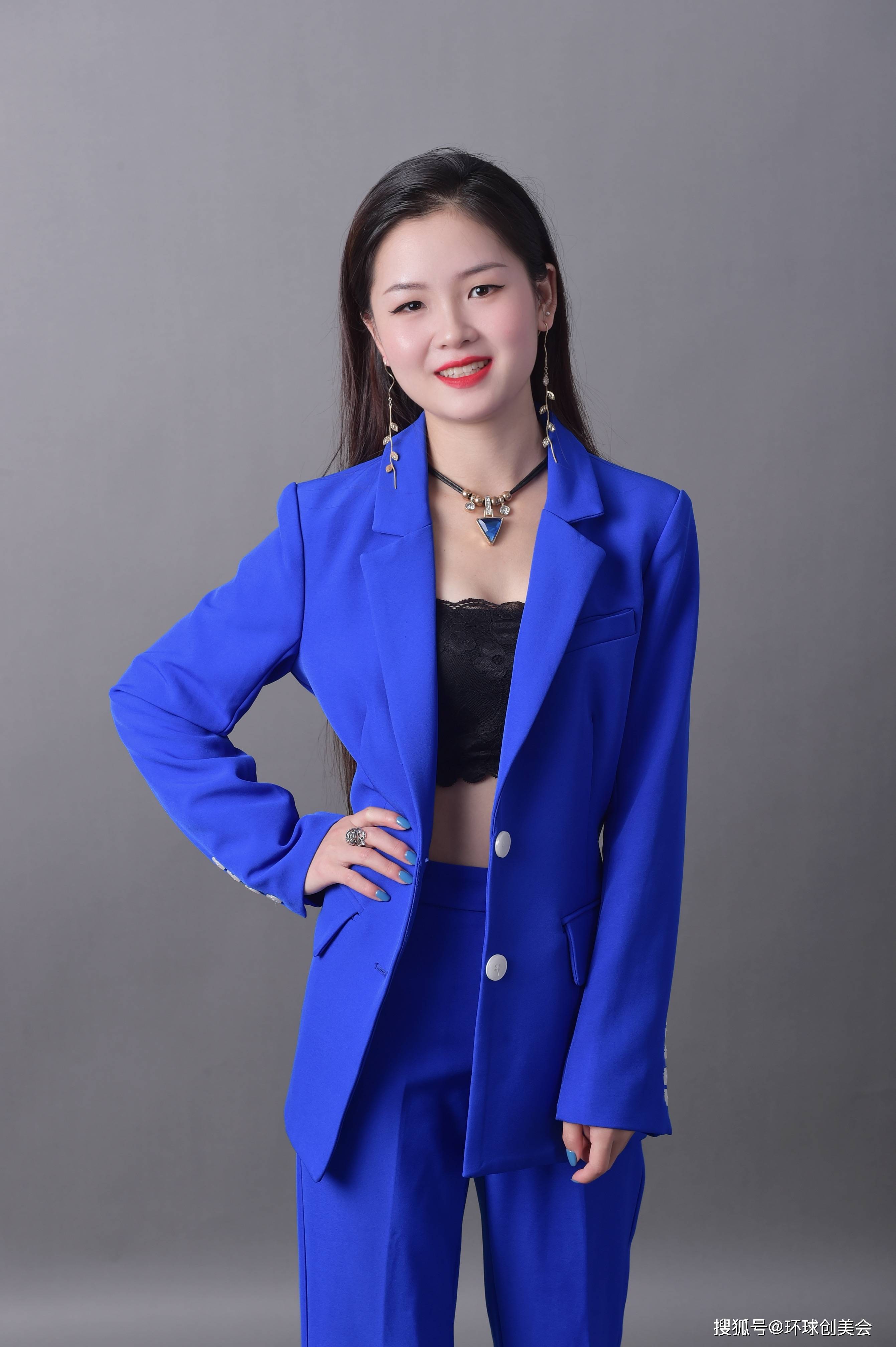 会认证高级持久美妆师曾美英人物介绍:来自江西的曾美英老师,艺名艺雯