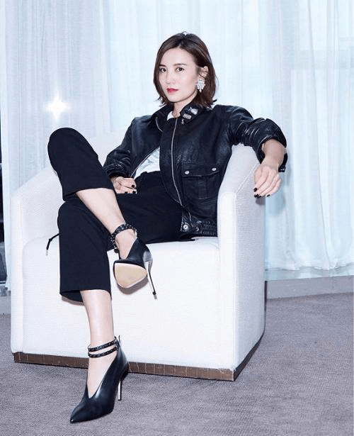 宋佳更新近照,被赞逆生长,不输当代流量小花_陈龙_气质_演技