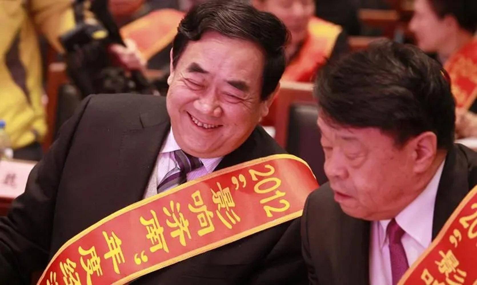 山东"章丘首富":17岁进国企,今年入149亿,居济南民企前七强_唐一林