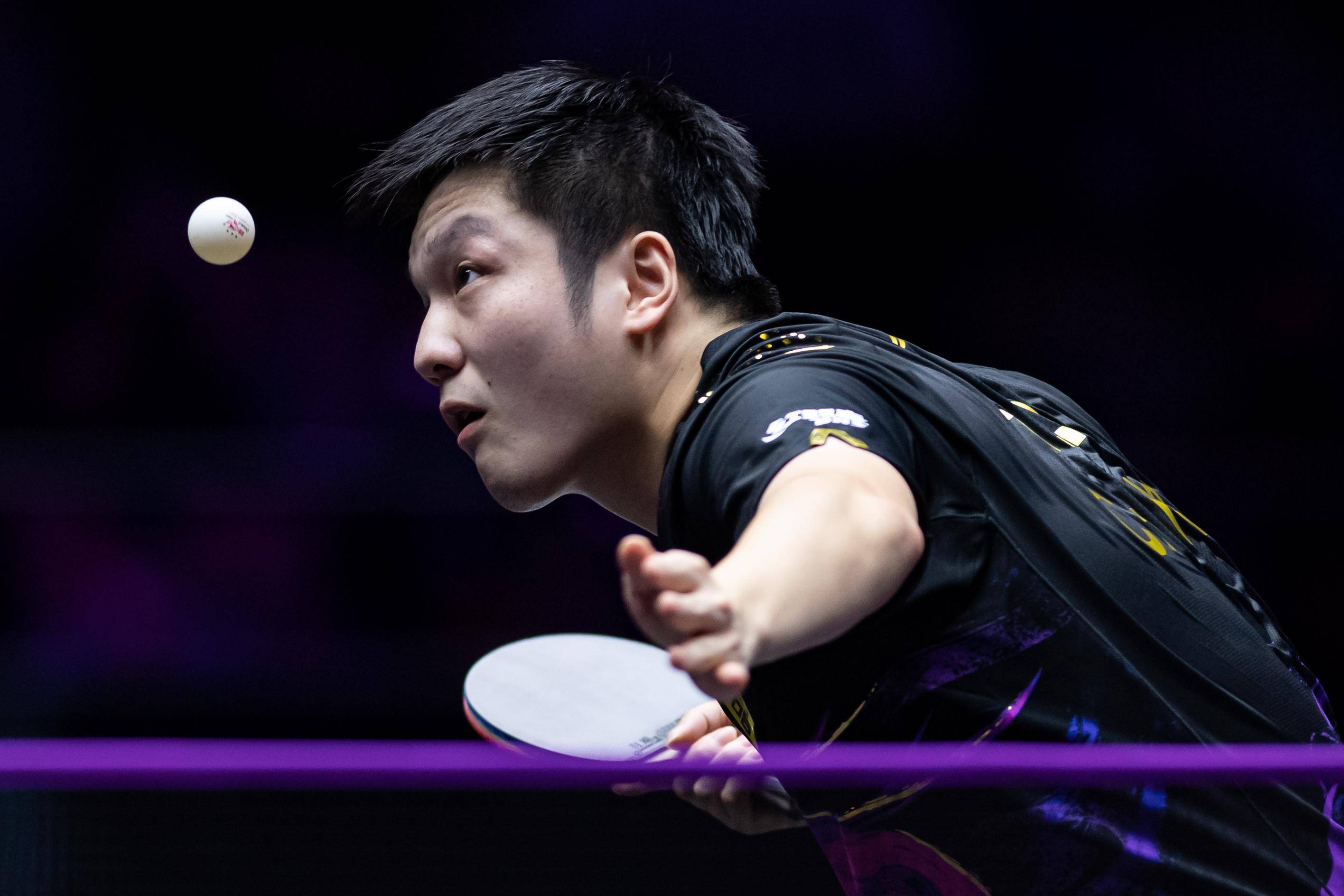 WTT乒乓球冠军赛澳门站16强产生 王曼昱爆冷输球