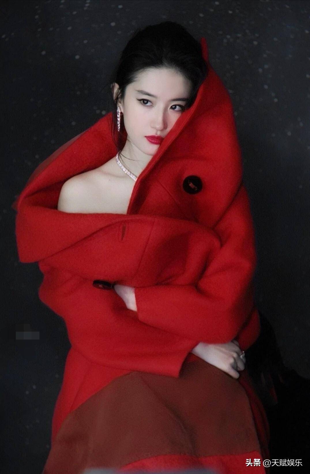 明星影视演员,歌手刘亦菲穿搭写真照合集《一》_相片_交流_侵权