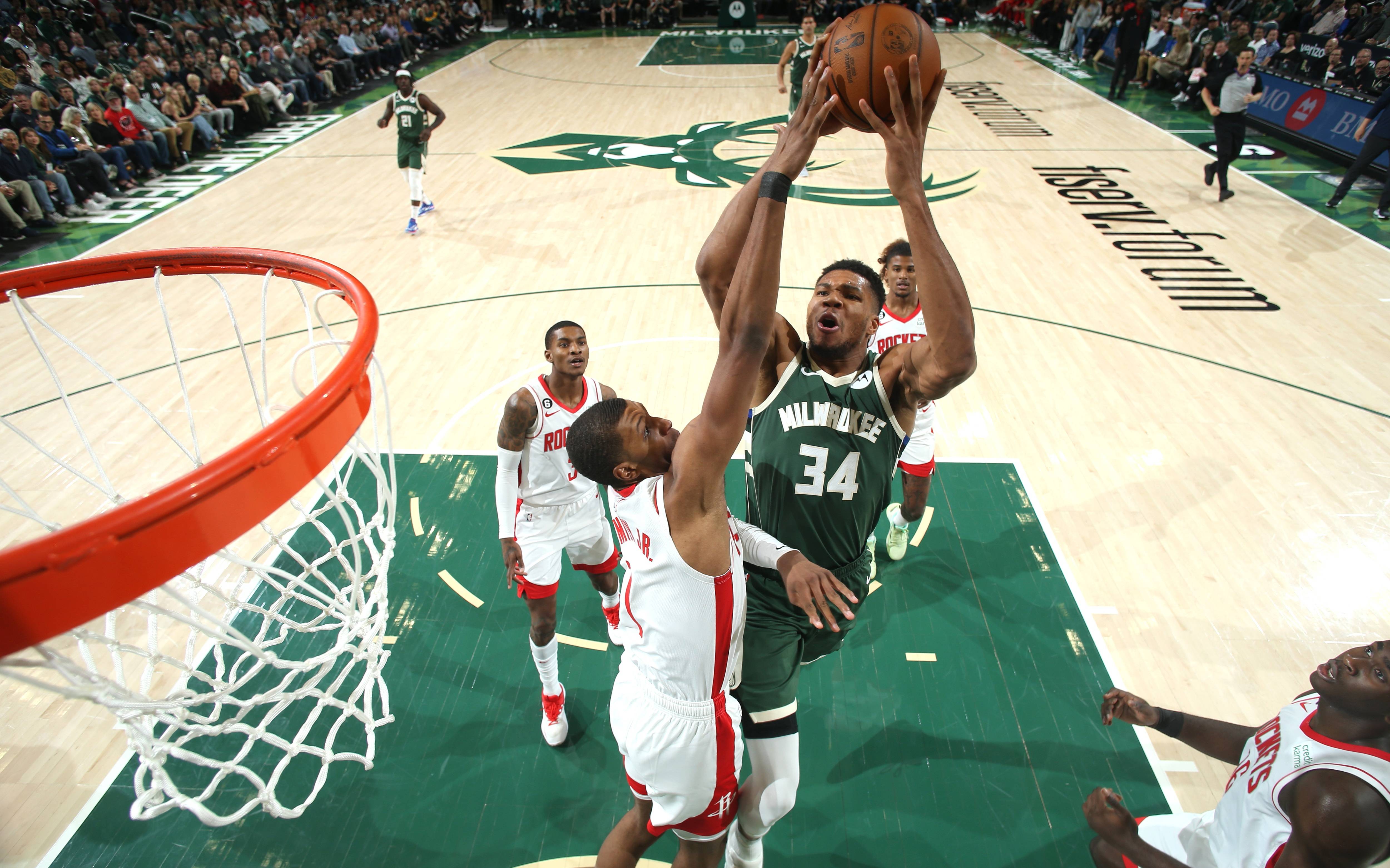 字母哥狂砍35分12篮板率雄鹿逆转取胜 NBA战报揭晓关键表现