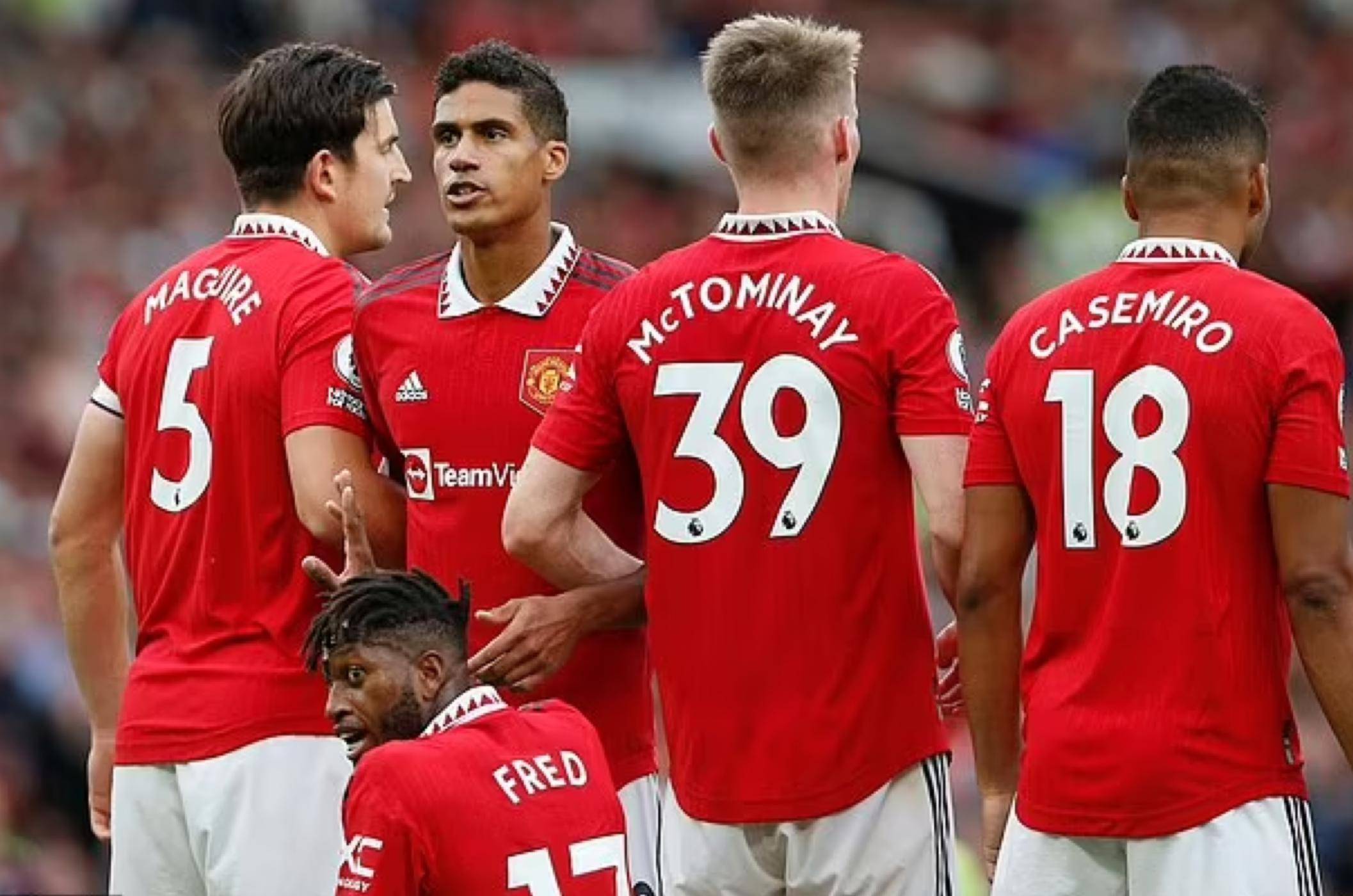 利马胖虎领衔防守绝平,曼联连续六场不败,后腰位置用人需谨慎