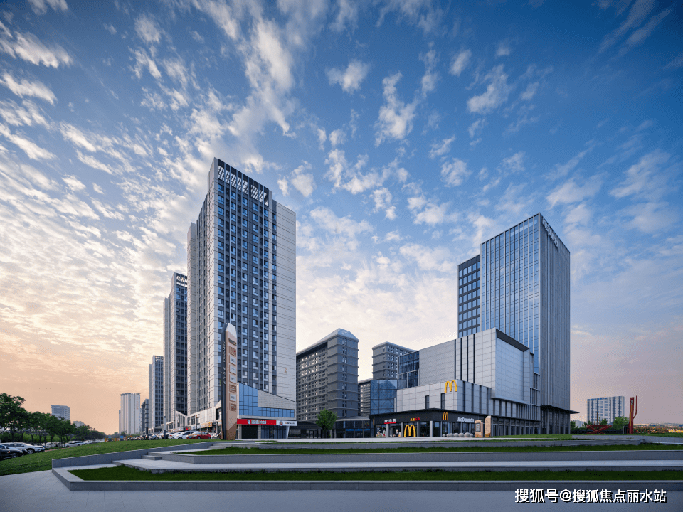 【远洋海潮汇-售楼部】济南远洋海潮汇售楼部-电话丨地址【售楼中心】