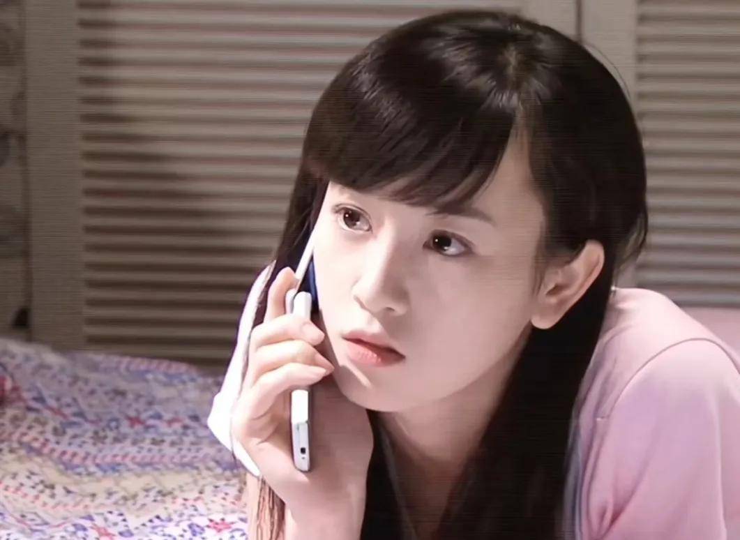 仅凭一个镜头惊艳上亿观众,因整容葬送演艺生涯的张檬后悔过吗?