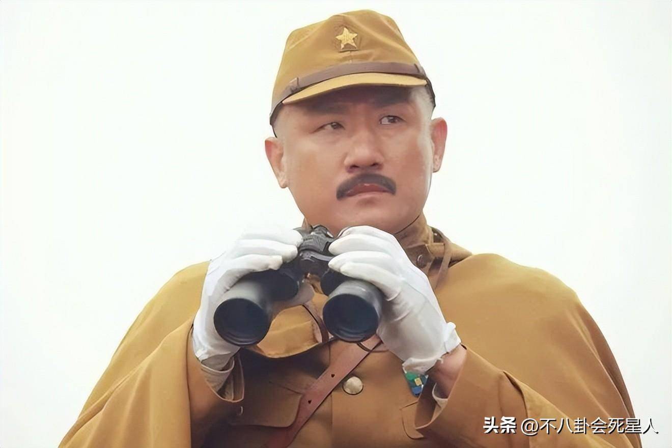 改名字,当老师,下田种地,演"鬼子"出名的5位男星,变化好大_上校_中国
