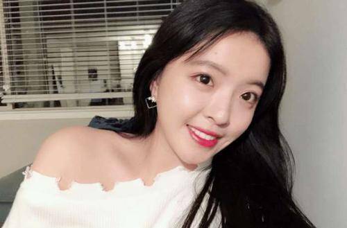 王文也深夜晒与绯闻男友合照,男方曾因为她分手,网友:城会玩_马思超