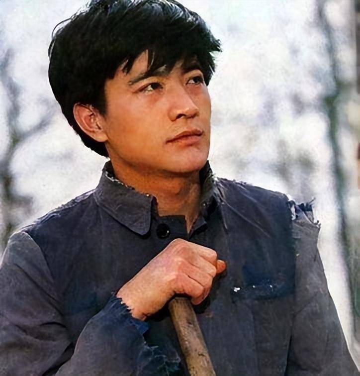 著名演员周里京:28年不敢忘记亡妻,余生只想呵护女儿和后妻_傅春英