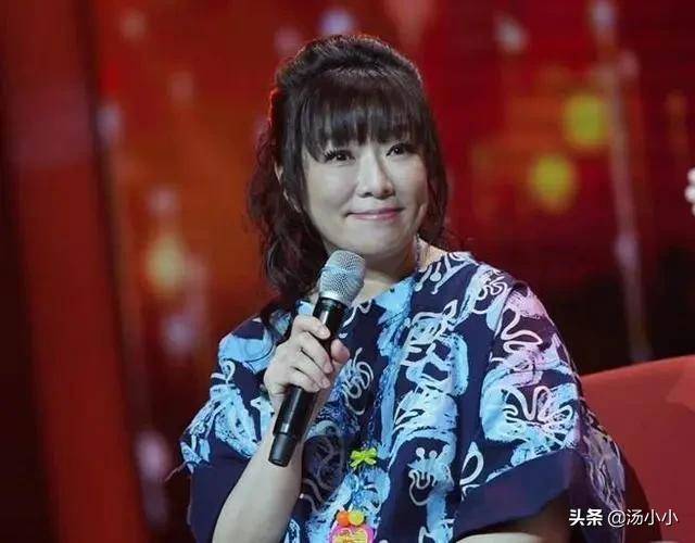 江直树妈妈演员图片