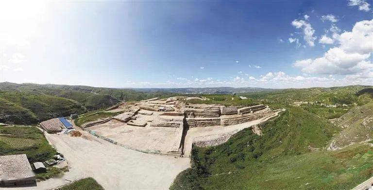 為:楊官寨遺址,石峁遺址,周原遺址,豐鎬遺址,秦雍城遺址,櫟陽城遺址