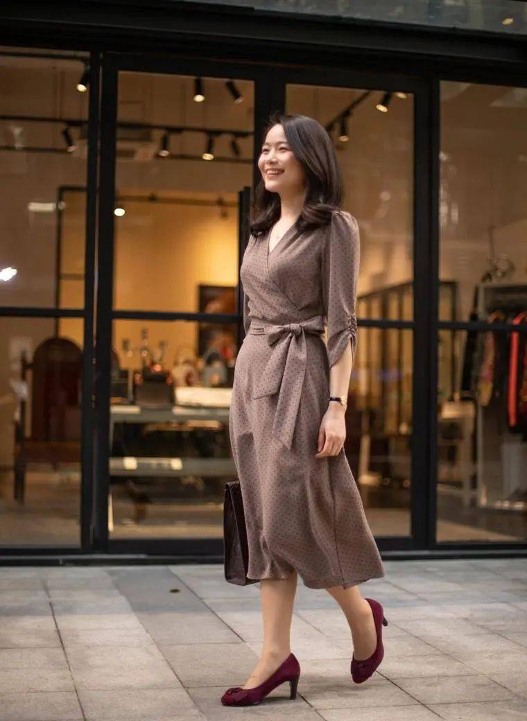 拎包和腕表,你可选择的状态(上)_碧翠丝·波特_形象_投资