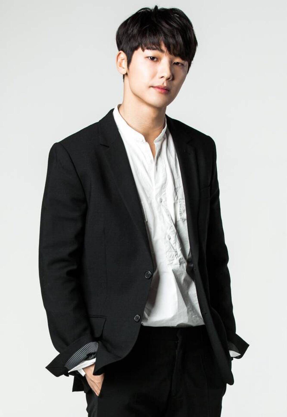 cnblue成员姜敏赫12月举行中国台北粉丝见面会!_个人_郭明东_预售