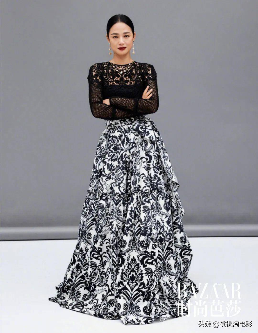 女星周韵《时尚芭莎》11月封面大片,展现云淡风轻自然20_梅远_摄影