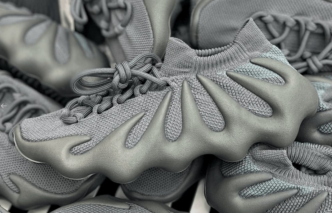 和阿迪解约二手市场的椰子鞋价格开始震荡阿迪达斯与肯尼耶·韦斯特