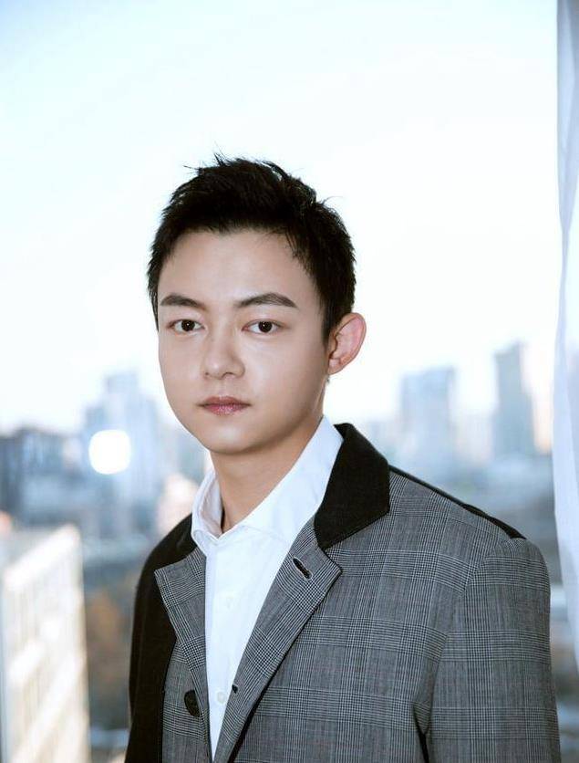 万国鹏 来自搜狐网