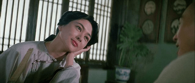 女星大好年华,情愿当小三,把原配气流产,最终不得善果