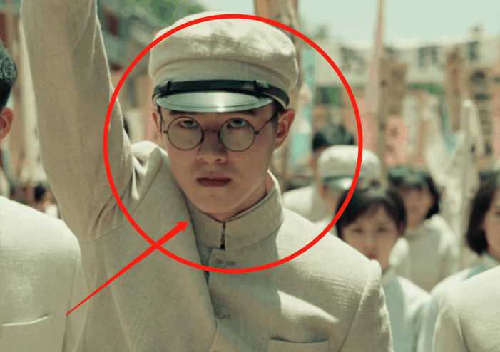 1921晒角色海报,刘昊然穿长衫温润儒雅,我却被王俊凯的造型圈粉_电影