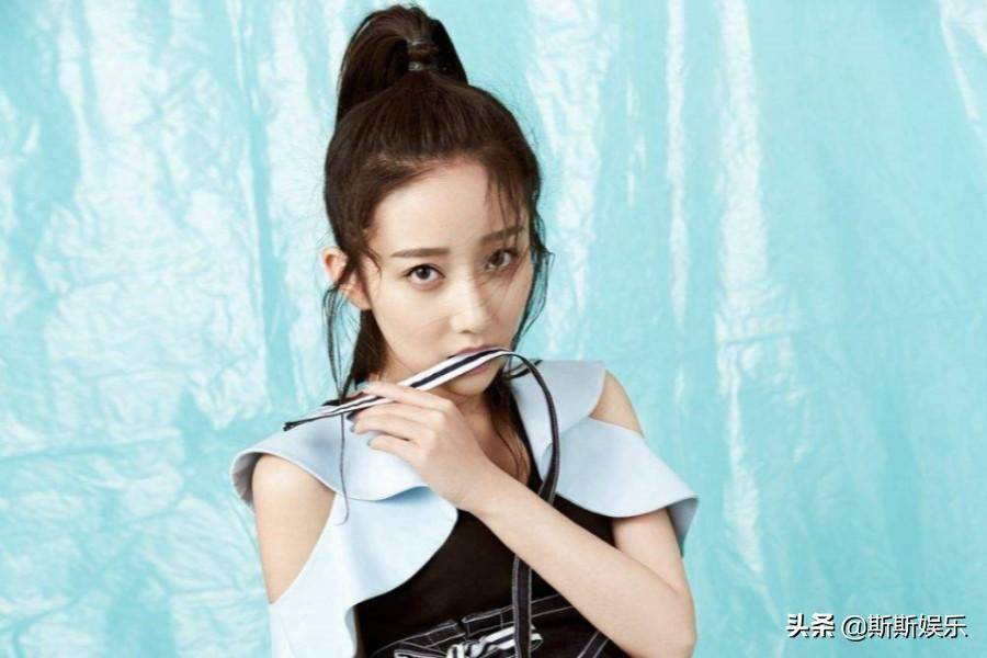 曾经是王一博的队友,现在因恋情引发争议,周艺轩女友逐一怼粉_陈梦瑶